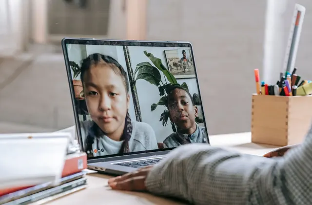 Hình minh họa khóa Tiếng Anh giao tiếp công sở