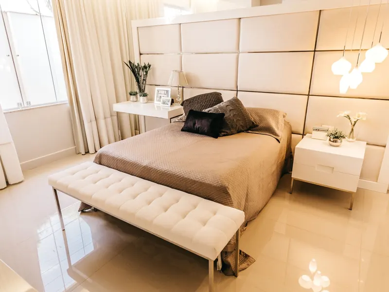 Phòng ngủ sáng có giường đôi
