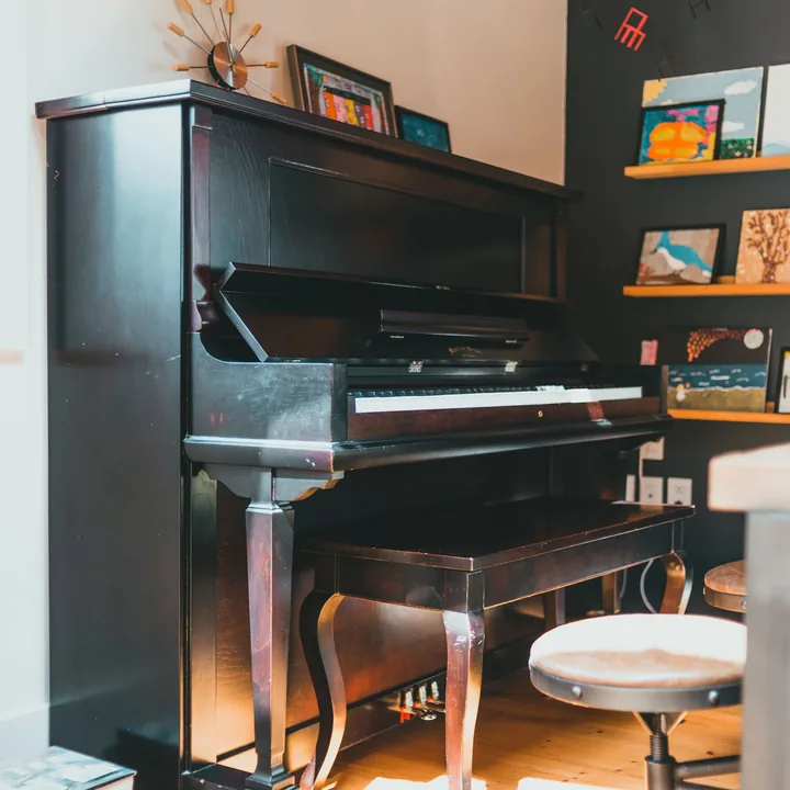 Piano cơ upright Mộc Cầm U1