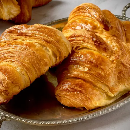Croissant bơ Pháp