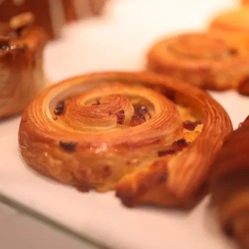 Bánh cuộn quế