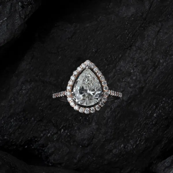 Nhẫn Giọt Lệ, vàng 18K