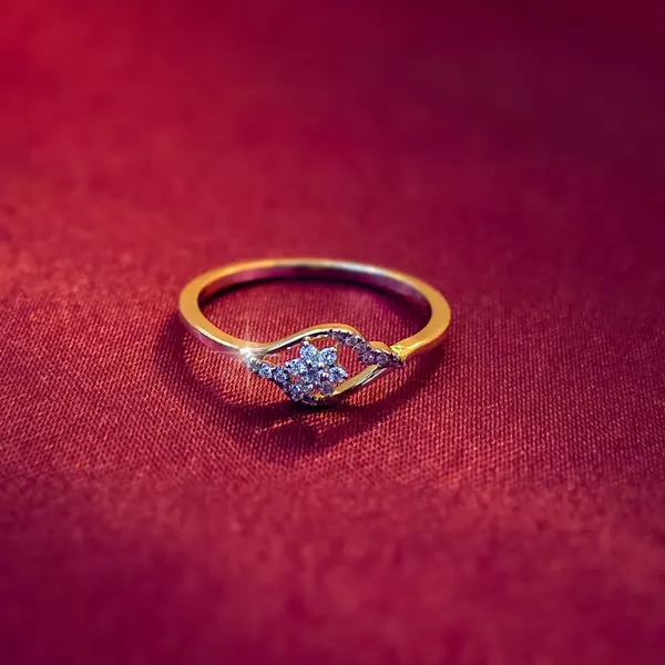 Nhẫn Mầm Xinh, vàng 18K