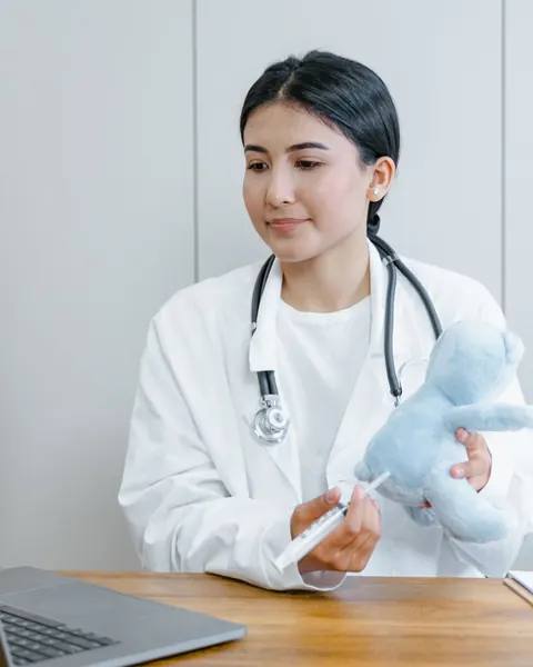 Ảnh minh hoạ bác sĩ Nhi khoa
